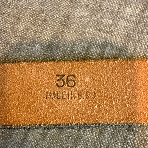 Vintage unisex Style Brown Leather Belt with Peace Symbols - Picture 4 of 11